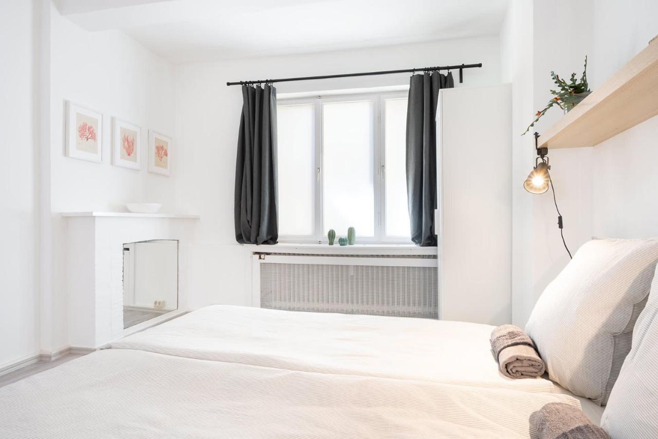 2 Bedroom Top Floor Apartment Direct On Marienplatz Munich Exterior photo